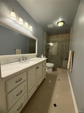 102 N Vista Del Sol Drive, Harlingen, TX 78552