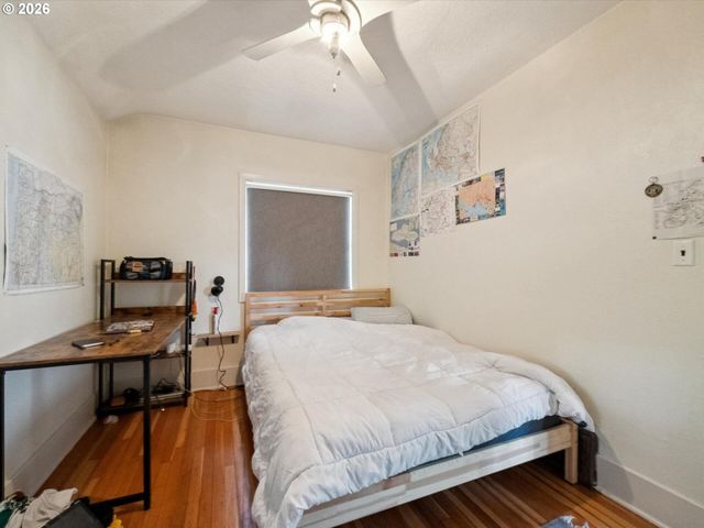 2219 Se 70TH Ave, Portland, OR 97215