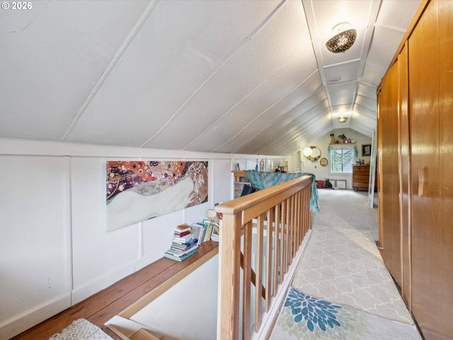 2219 Se 70TH Ave, Portland, OR 97215