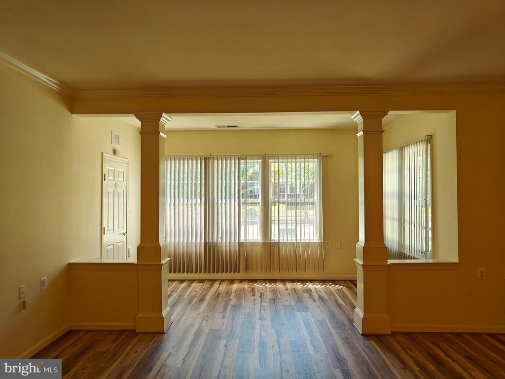 Image 5 of property listing at 13310 NEW ACADIA LN #107, Upper Marlboro, MD 20774