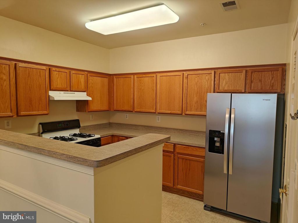 Image 7 of property listing at 13310 NEW ACADIA LN #107, Upper Marlboro, MD 20774