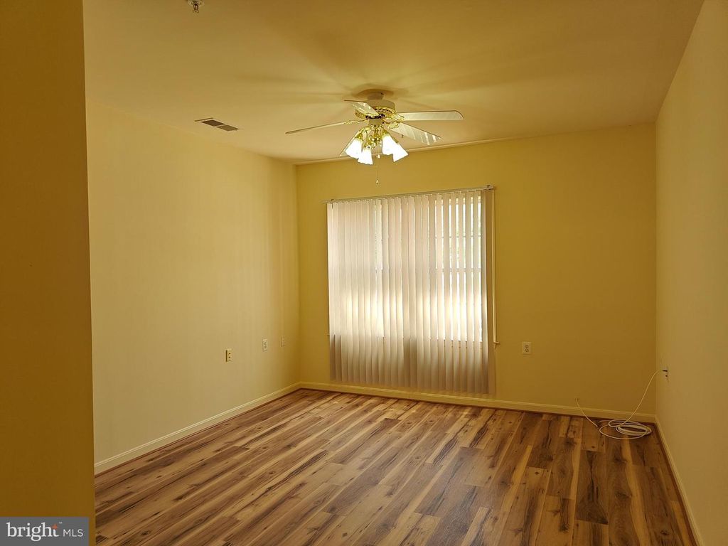 Image 9 of property listing at 13310 NEW ACADIA LN #107, Upper Marlboro, MD 20774