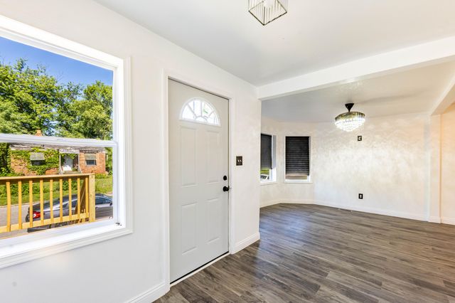 2565 Jackson Street, Gary, IN 46407