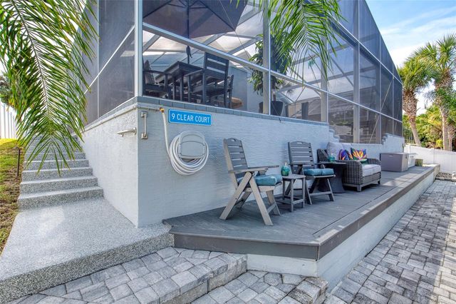 9 CLEAR COURT, Palm Coast, FL 32137