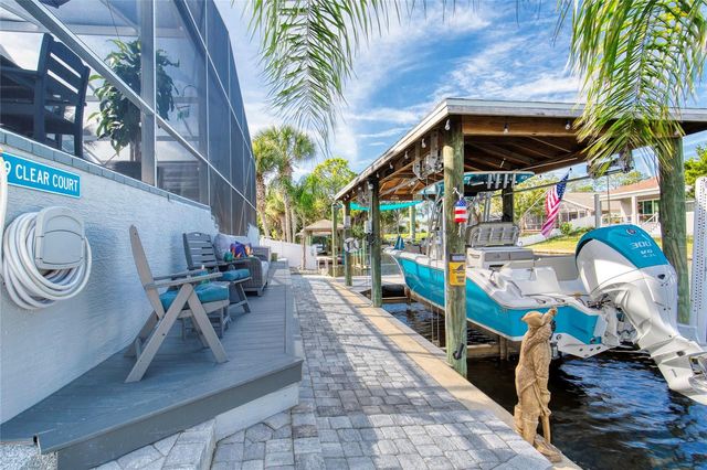 9 CLEAR COURT, Palm Coast, FL 32137