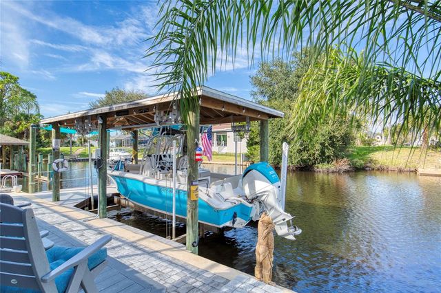 9 CLEAR COURT, Palm Coast, FL 32137