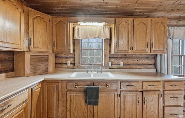 3390 S CR 550 W, Yorktown, IN 47396