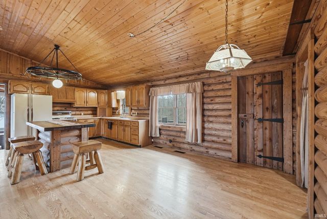 3390 S CR 550 W, Yorktown, IN 47396