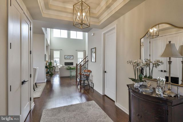 6822 SYCAMORE DR, Bath, PA 18014