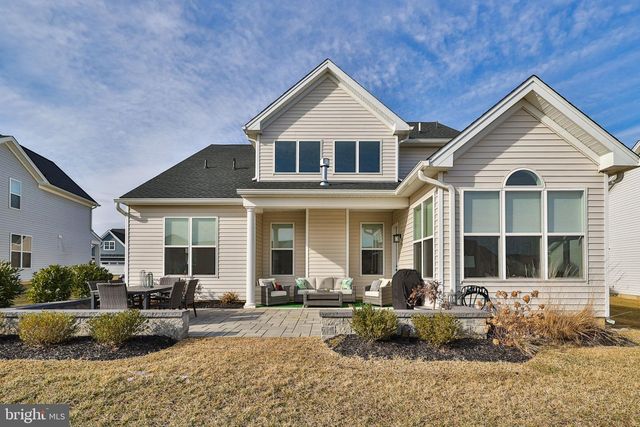 6822 SYCAMORE DR, Bath, PA 18014