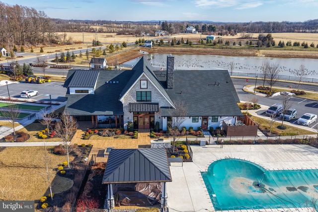 6822 SYCAMORE DR, Bath, PA 18014