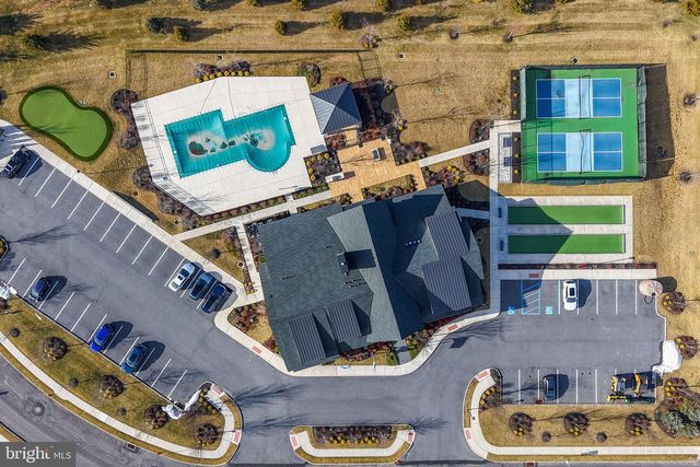 6822 SYCAMORE DR, Bath, PA 18014