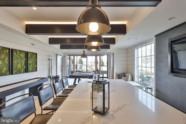 6822 SYCAMORE DR, Bath, PA 18014