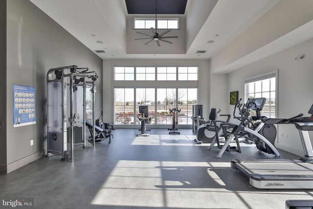 6822 SYCAMORE DR, Bath, PA 18014