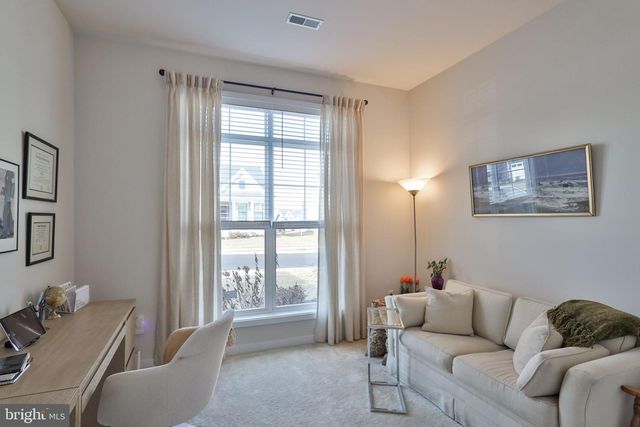 6822 SYCAMORE DR, Bath, PA 18014