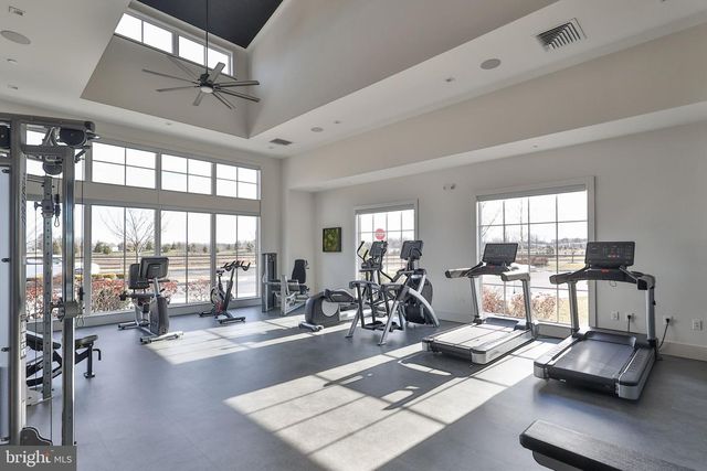 6822 SYCAMORE DR, Bath, PA 18014