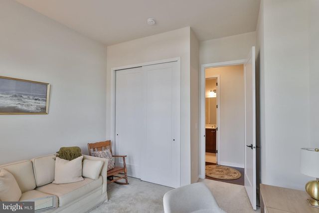 6822 SYCAMORE DR, Bath, PA 18014