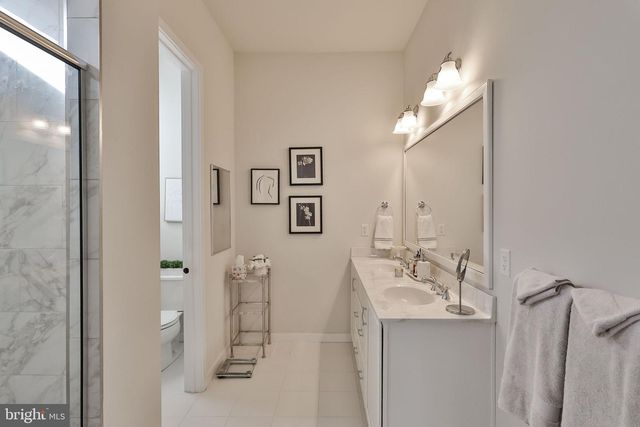 6822 SYCAMORE DR, Bath, PA 18014