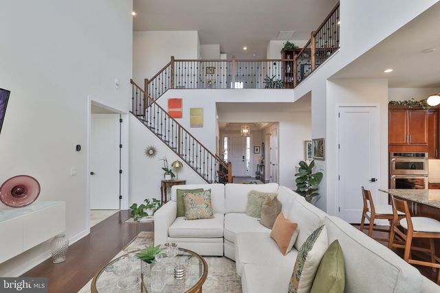 6822 SYCAMORE DR, Bath, PA 18014