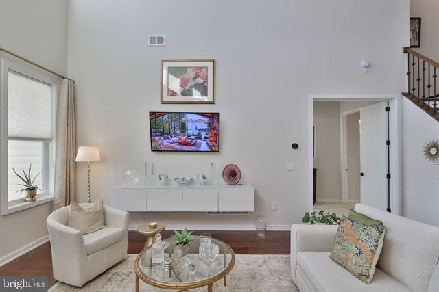 6822 SYCAMORE DR, Bath, PA 18014