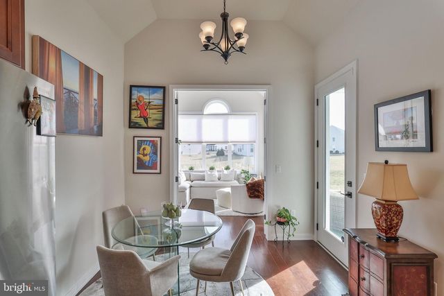 6822 SYCAMORE DR, Bath, PA 18014