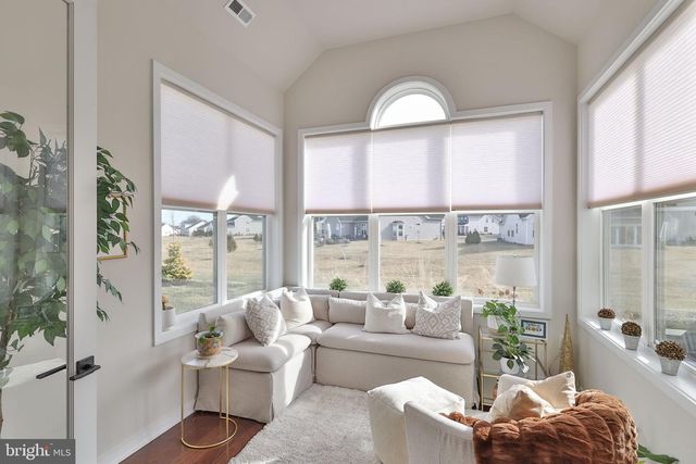 6822 SYCAMORE DR, Bath, PA 18014