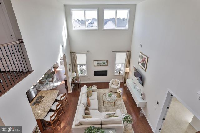 6822 SYCAMORE DR, Bath, PA 18014