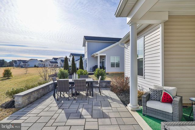 6822 SYCAMORE DR, Bath, PA 18014