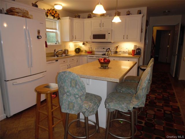 115 Twinshaven Road, Napanoch, NY 12458