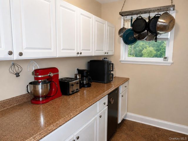 115 Twinshaven Road, Napanoch, NY 12458