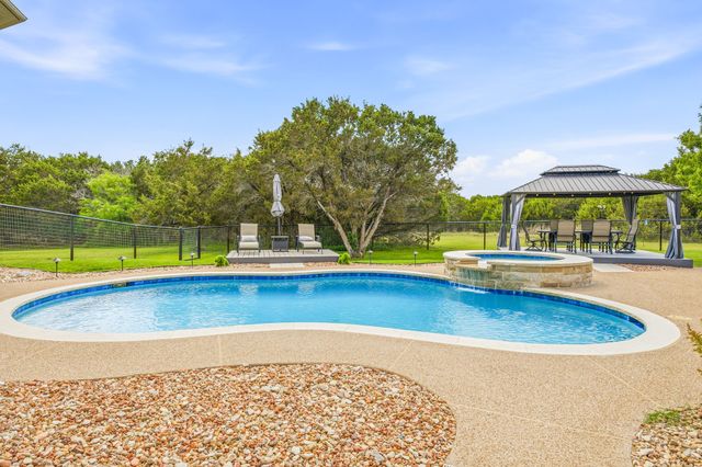 6901 Running Deer Court, Granbury, TX 76049