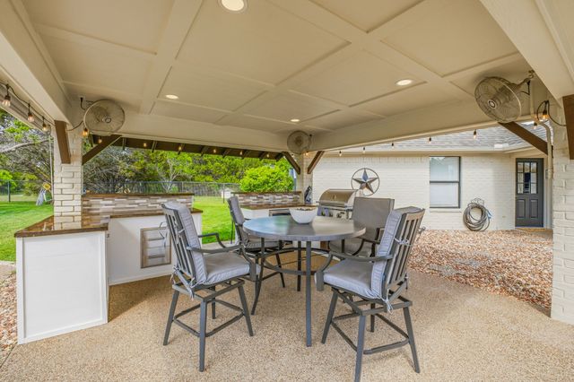 6901 Running Deer Court, Granbury, TX 76049