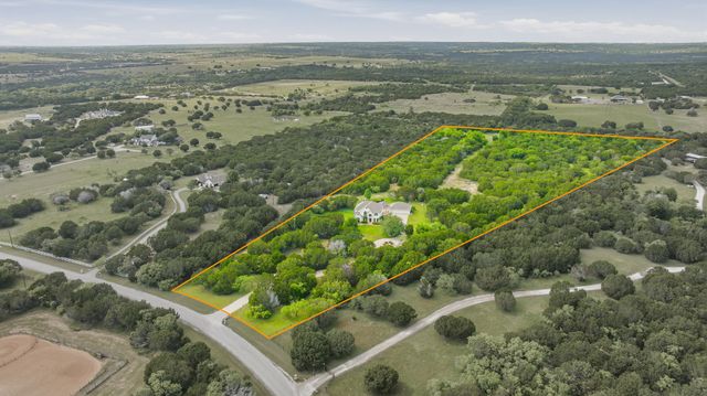 6901 Running Deer Court, Granbury, TX 76049