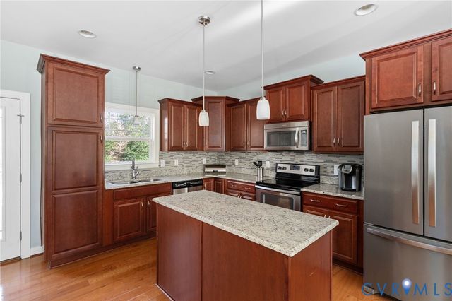 6186 Fawnlake Ct, New Kent, VA 23124