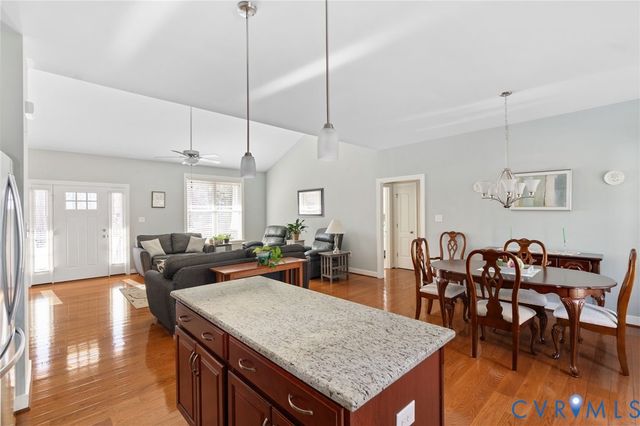 6186 Fawnlake Ct, New Kent, VA 23124