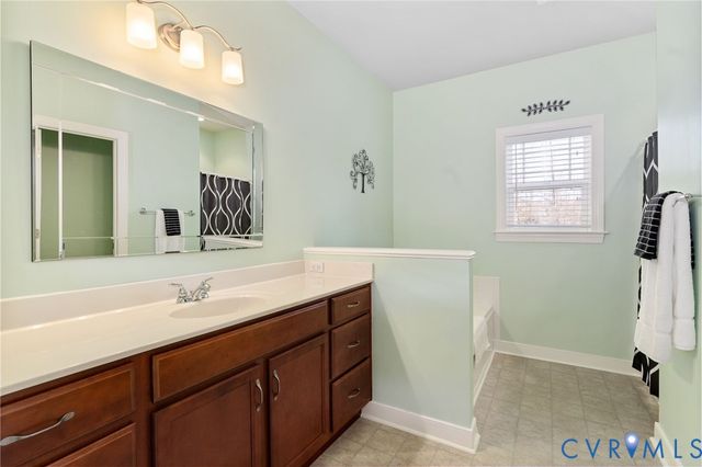 6186 Fawnlake Ct, New Kent, VA 23124