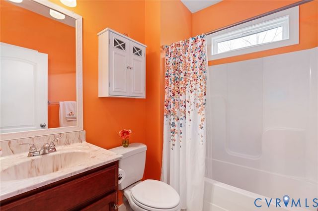 6186 Fawnlake Ct, New Kent, VA 23124