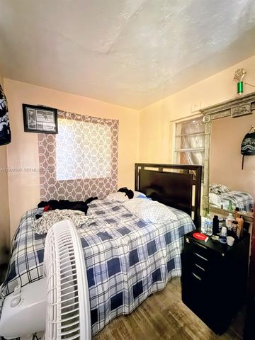 14615 NE 14th Ave, Miami, FL 33161