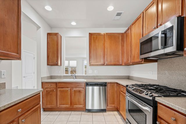 3204 Comstock Court, Mundelein, IL 60060