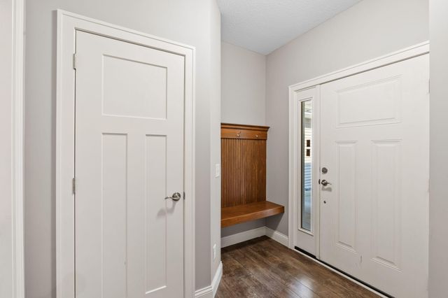 620 Liberty Way, Vadnais Heights, MN 55127