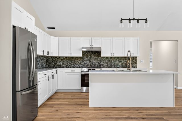 85 Pine Hills Drive, Nashville, IN 47448