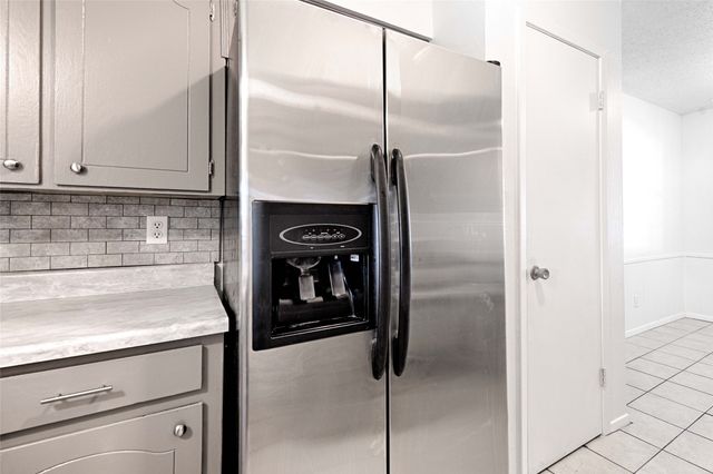 810 Waikiki Drive, Garland, TX 75043