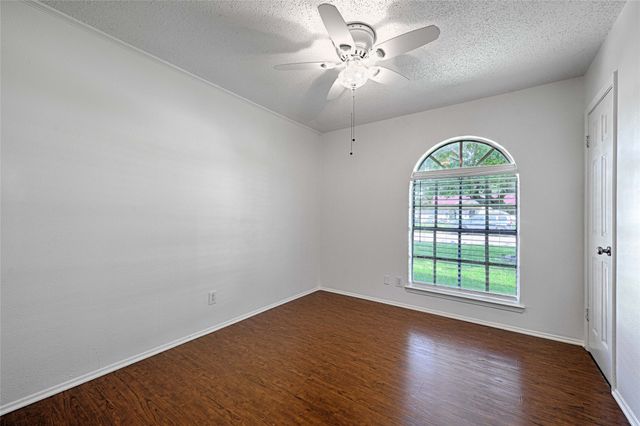 810 Waikiki Drive, Garland, TX 75043