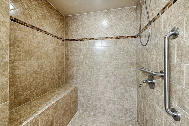 810 Waikiki Drive, Garland, TX 75043