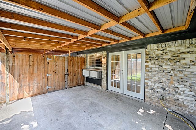 810 Waikiki Drive, Garland, TX 75043