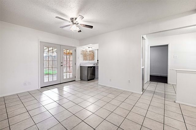 810 Waikiki Drive, Garland, TX 75043