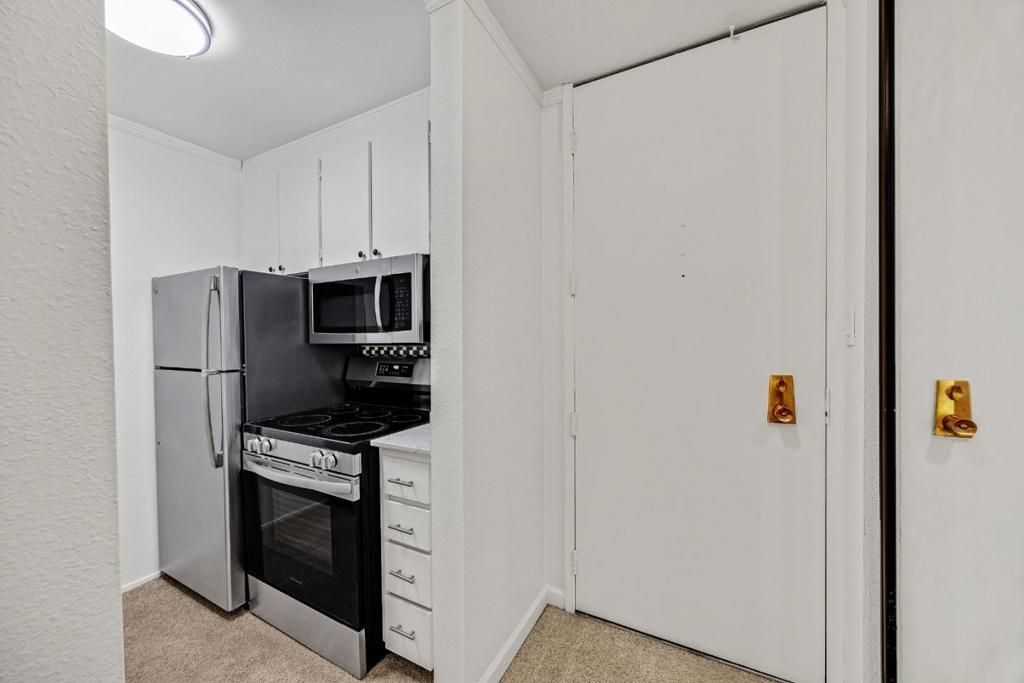 Image 2 of property listing at 1324 Shelter Creek Lane, San Bruno, CA 94066