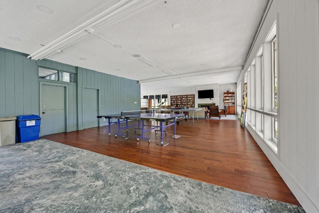 Image 23 of property listing at 1324 Shelter Creek Lane, San Bruno, CA 94066