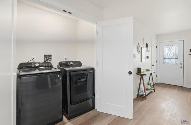 5521 N PITCH CT, Rapid City, SD 57703