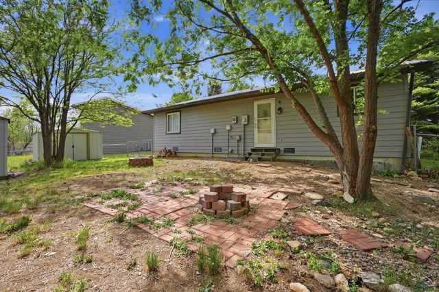 5521 N PITCH CT, Rapid City, SD 57703